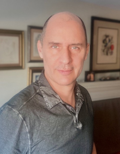 Headshot of Pablo Vargas