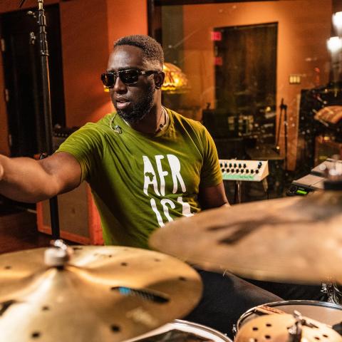 Larnell Lewis pointing