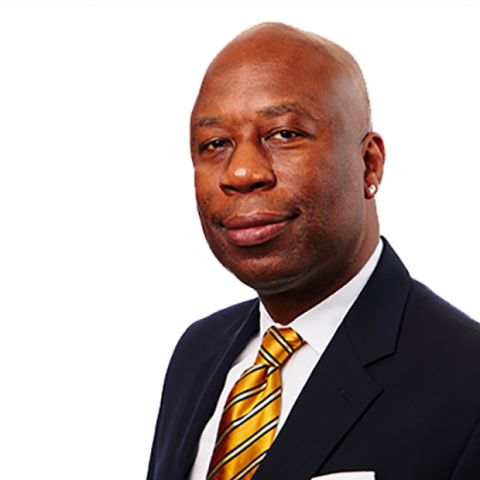 Headshot of Ron Savage.