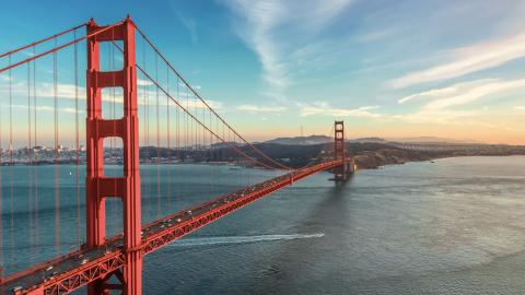 San Francisco skyline - golden gate bridge