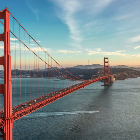 San Francisco skyline - golden gate bridge